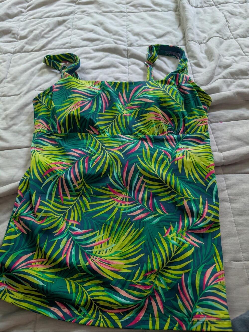Lands End Tankini Swimsuit Top Underwire Palm Floral Green Women’s Size 4 - Picture 1 of 3